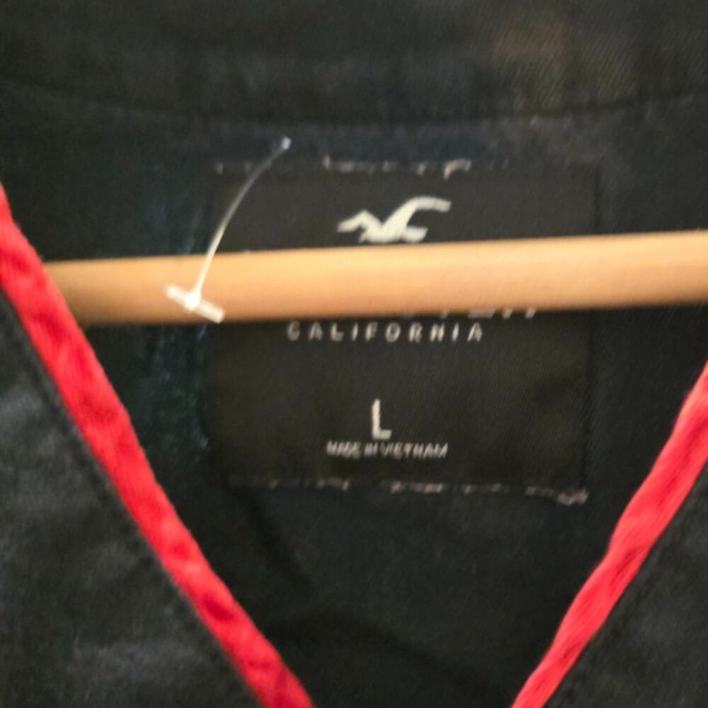Hollister Los Angeles 99 Jersey Shirt in Black & Red – EUC Size L - Picture 3 of 5